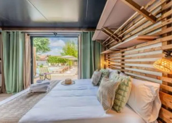 Le Grain De Sable Hotel 3*