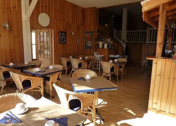 Le Grain De Sable Hotel 3*