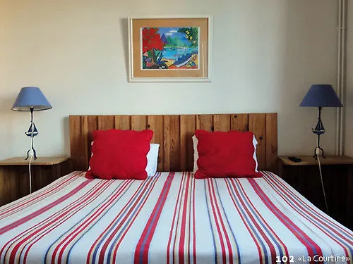 Le Grain De Sable Hotel 3*